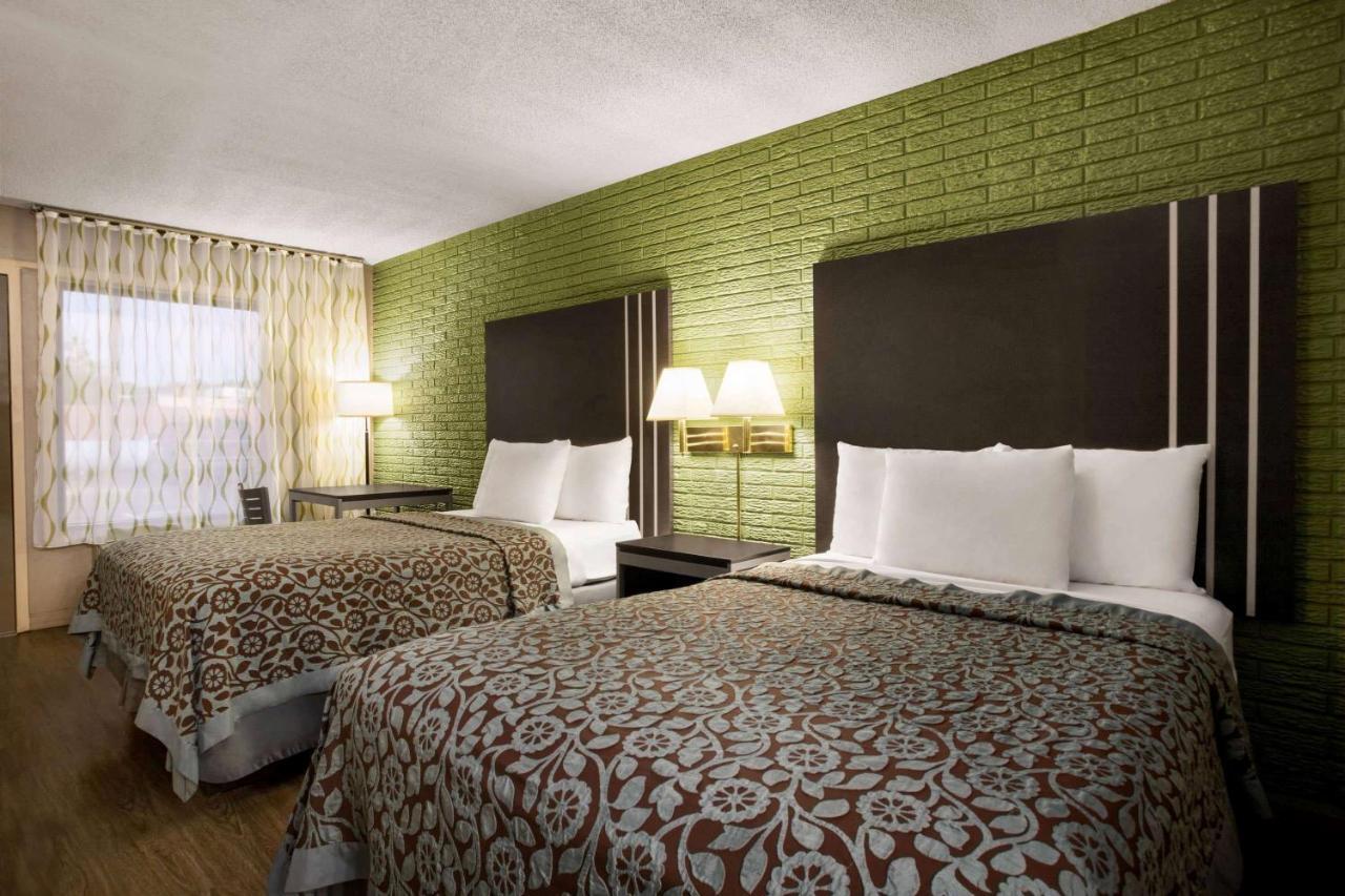 Double Room Two Double Beds Non-Smoking