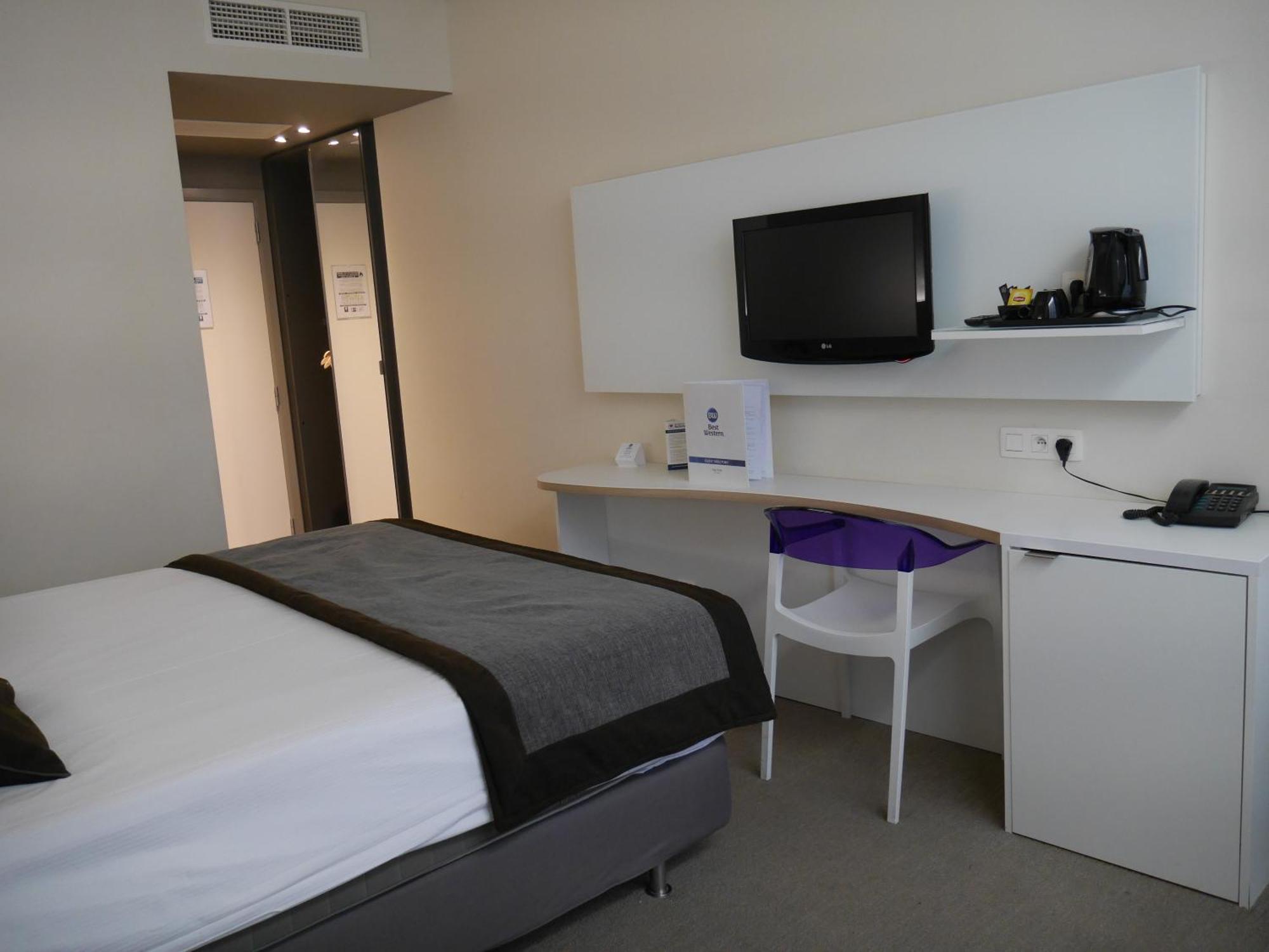 Single Room Single Bed
