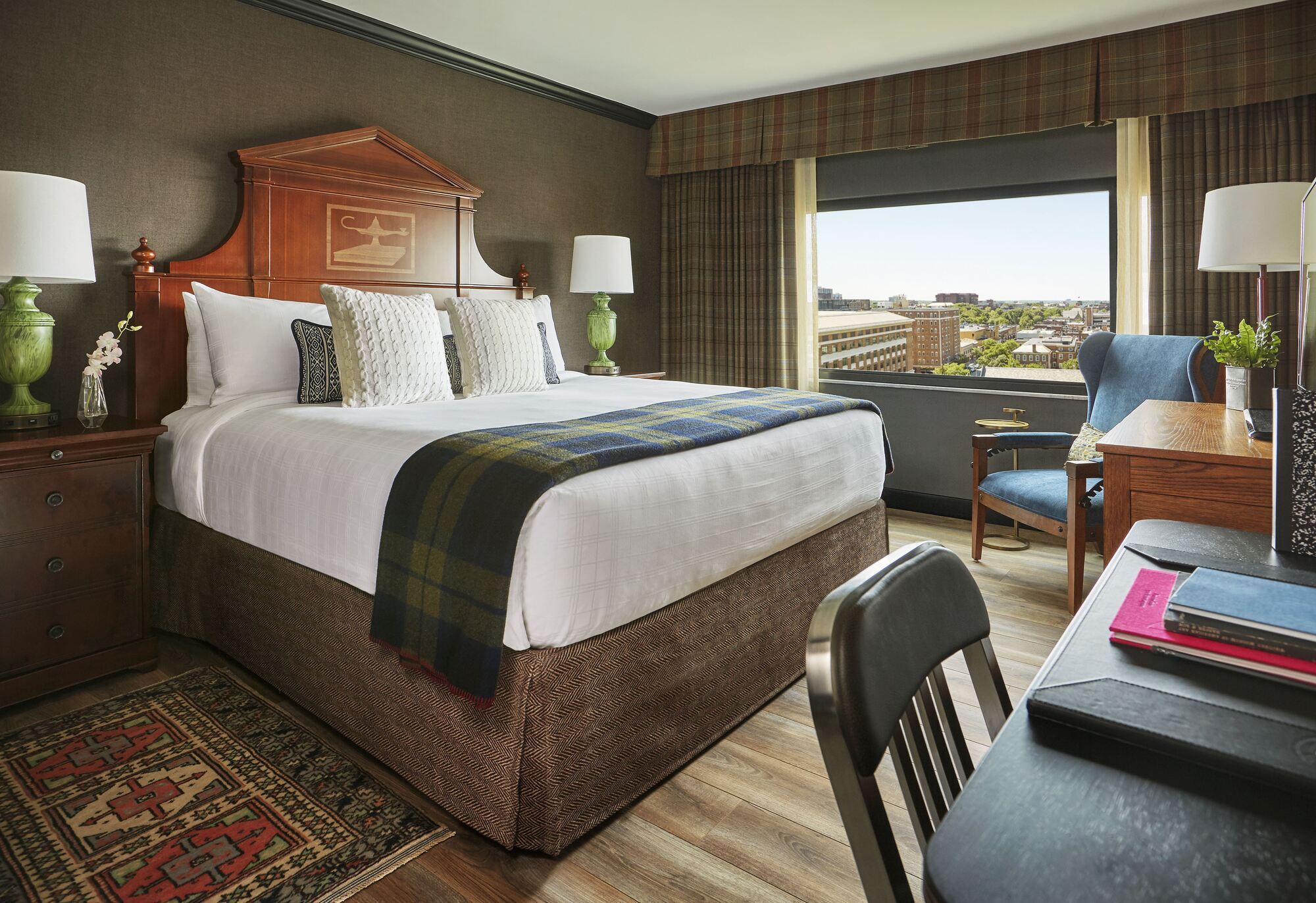 Graduate King Room High Floor