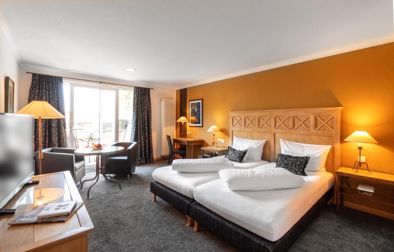 Double Room Premium on Ground Floor Street Side No Lake View