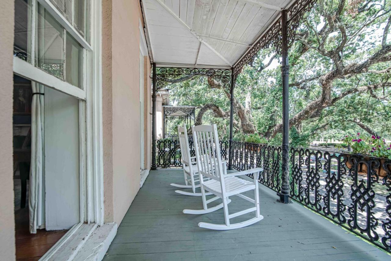 Two Double Beds Historic W or Balcony