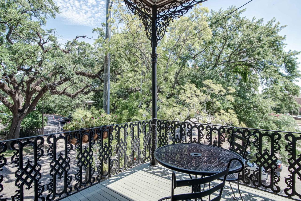 Two Double Beds Historic W or Balcony