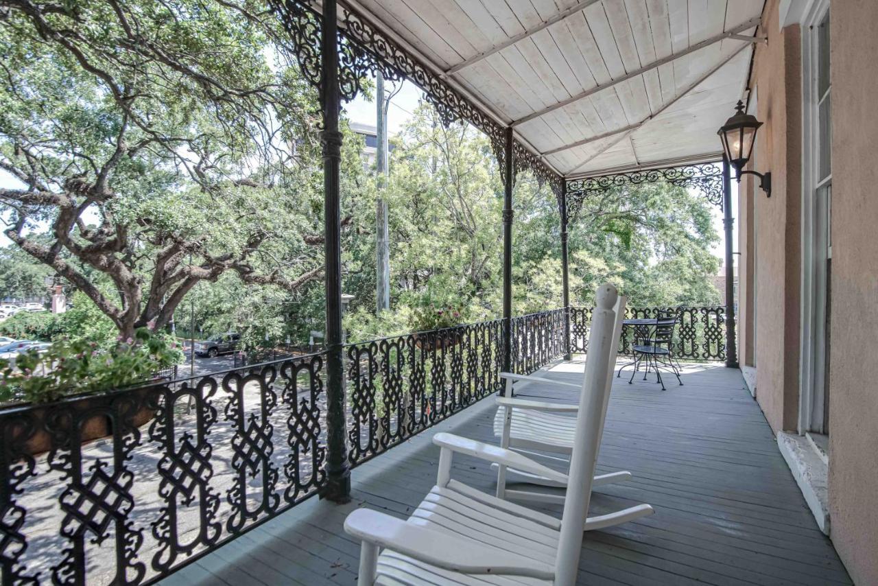 Two Double Beds Historic W or Balcony