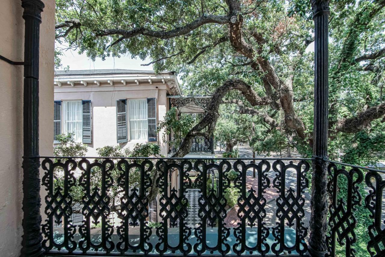 Two Double Beds Historic W or Balcony
