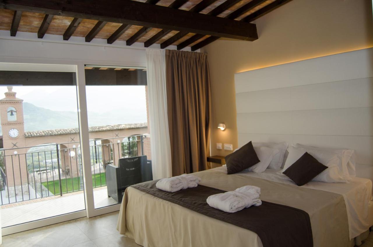 Queen Room Pool View