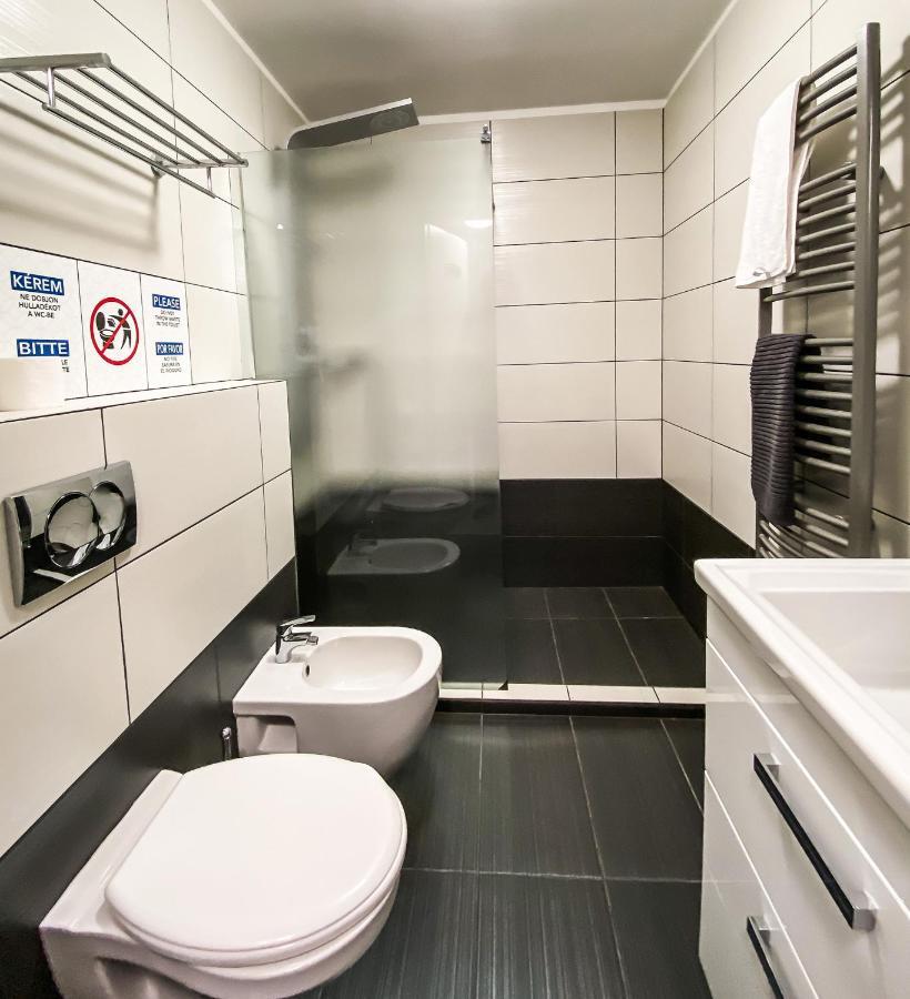 Single Room Private Bathroom