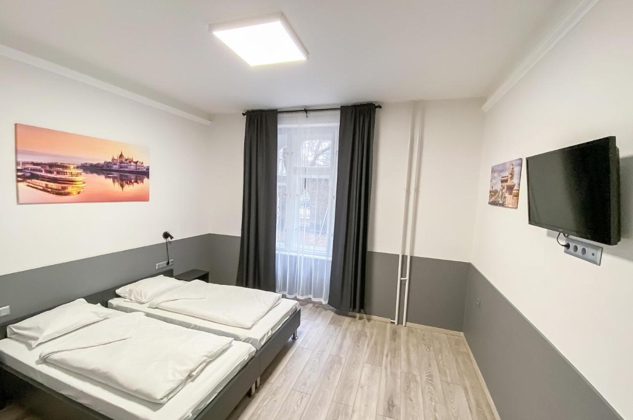 Single Room Private Bathroom