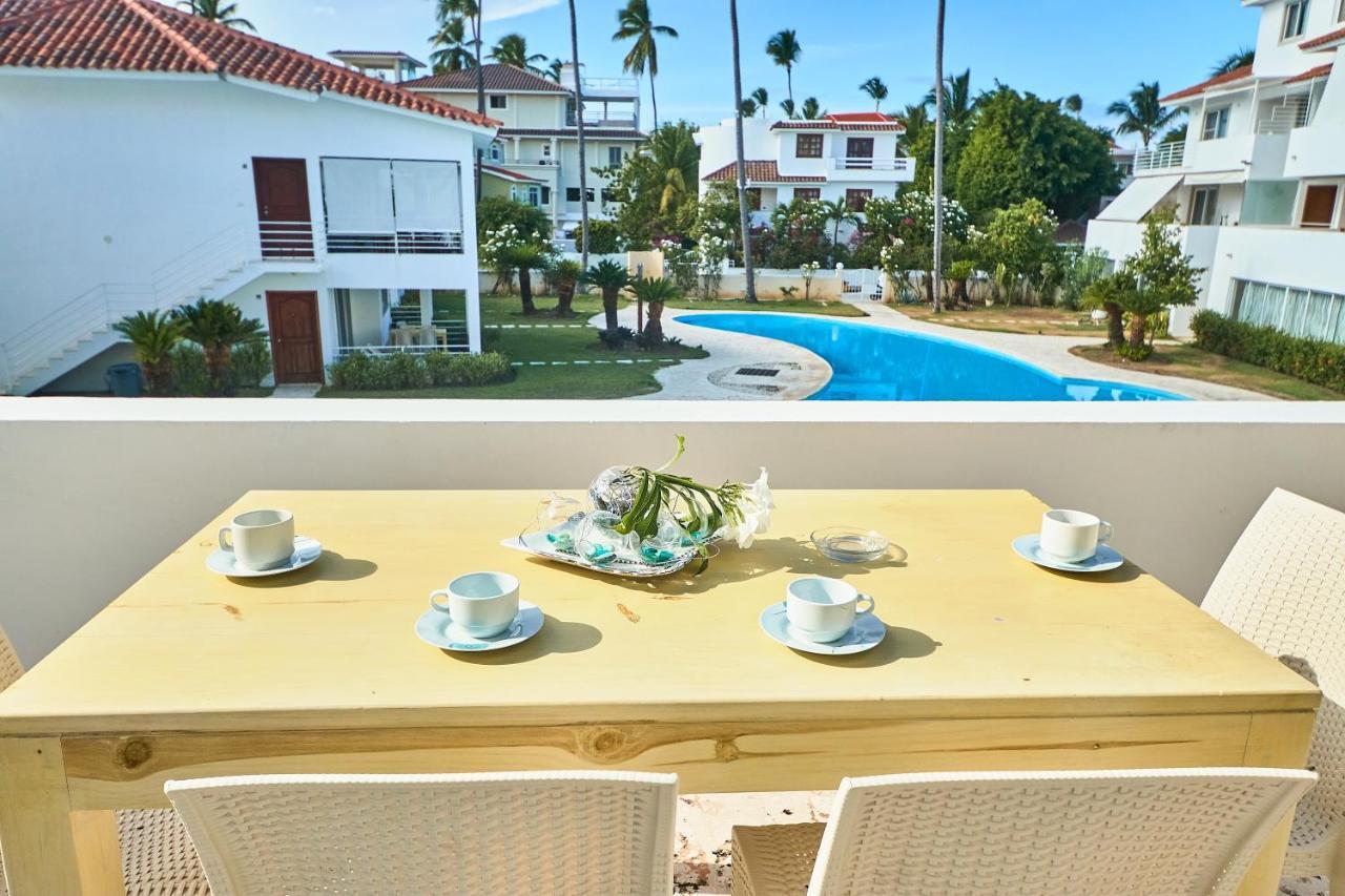 Apartamento com Vista da Piscina