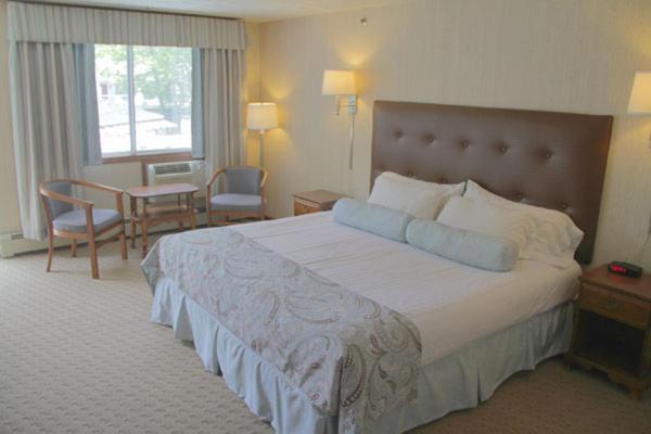 Queen Room Two Queen Beds