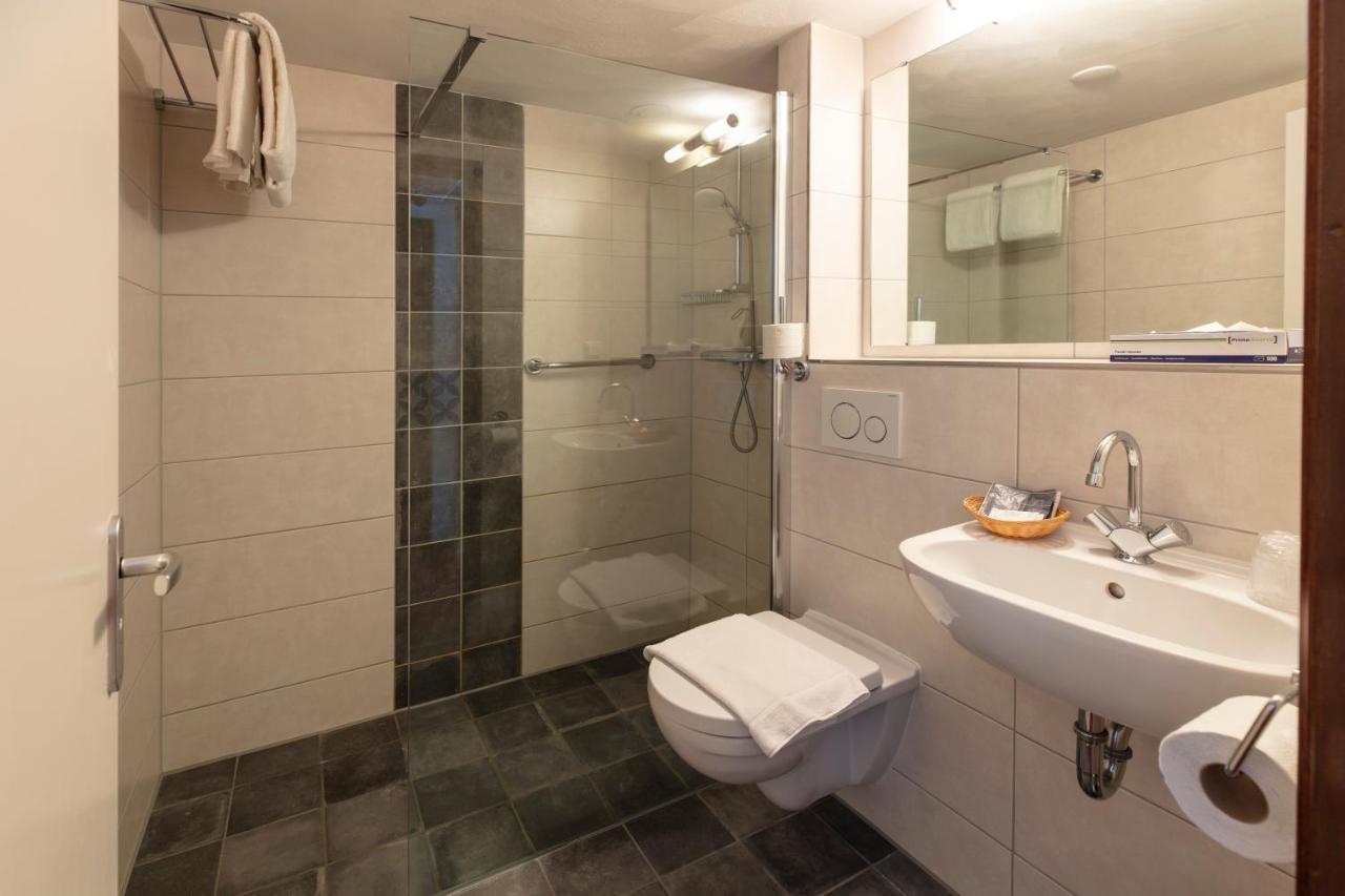 Quarto Twin com Vista Canal