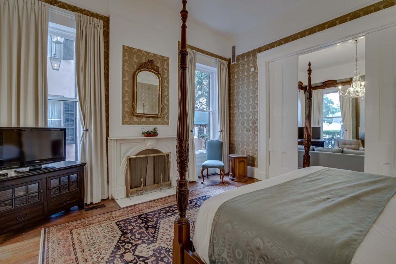 King Bed Historic Suite