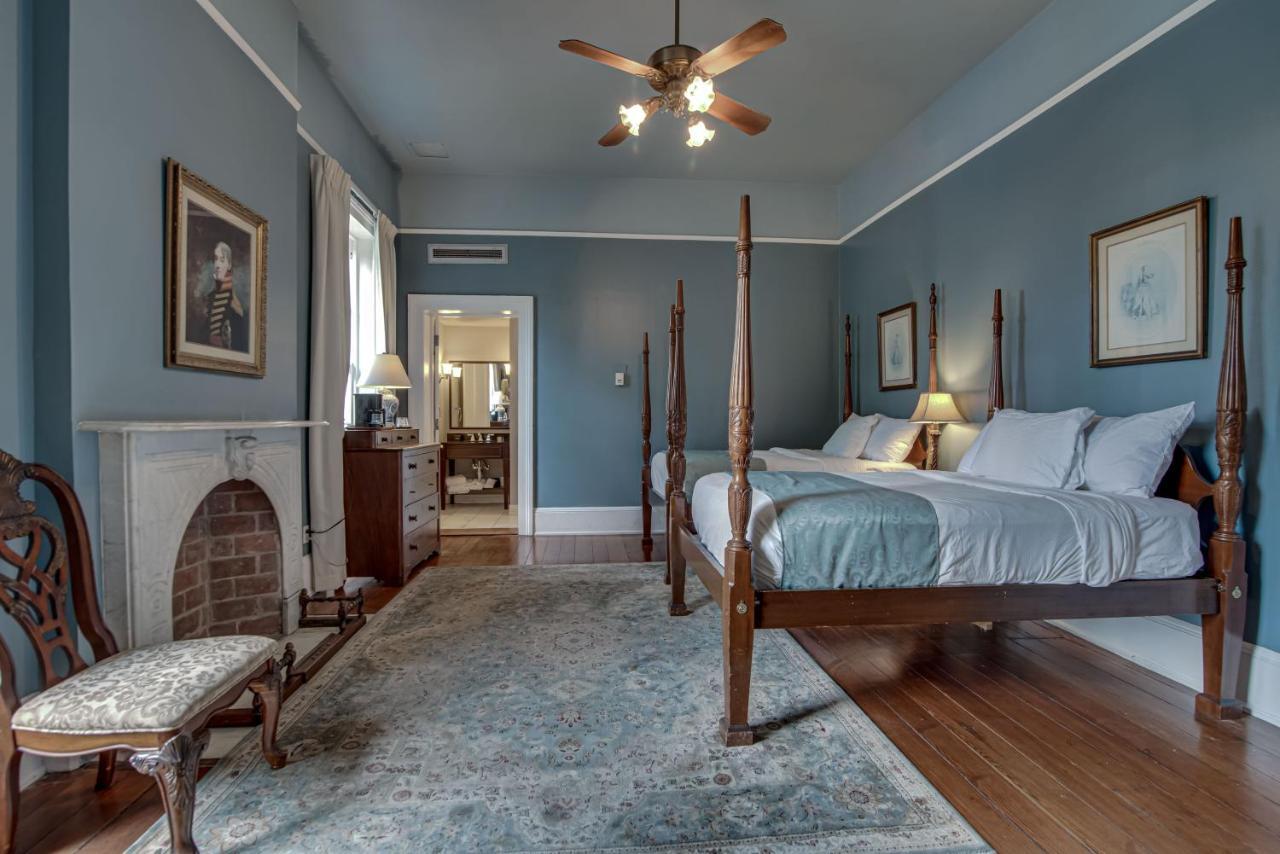 Two Double Beds Historic W or Balcony