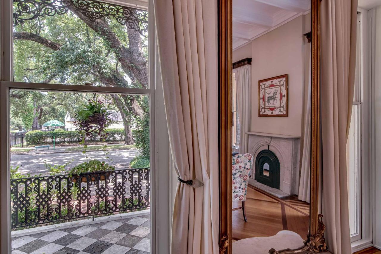King Bed Historic Suite
