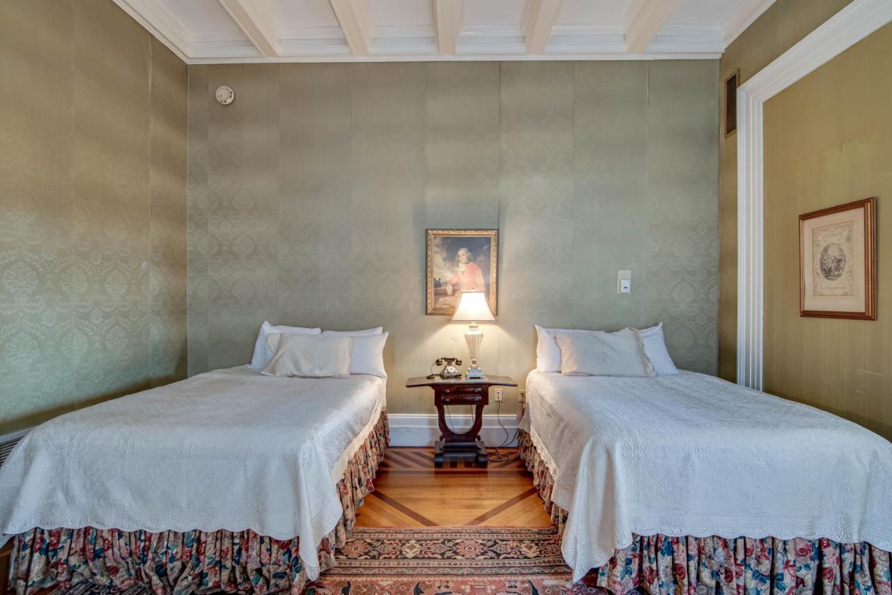 King Bed Historic Suite