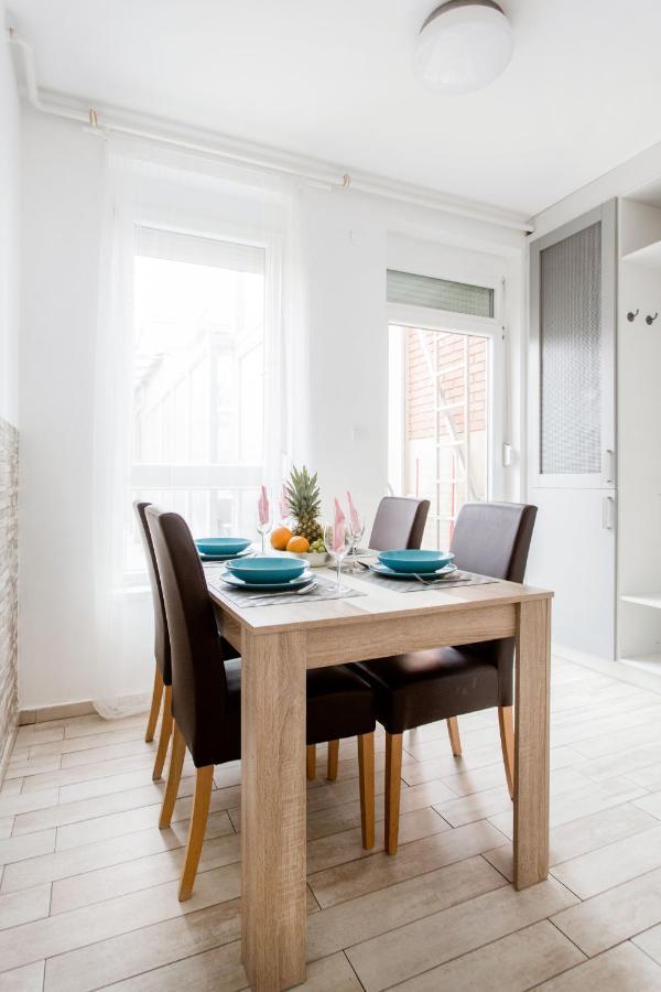Superior One-Bedroom Apartment