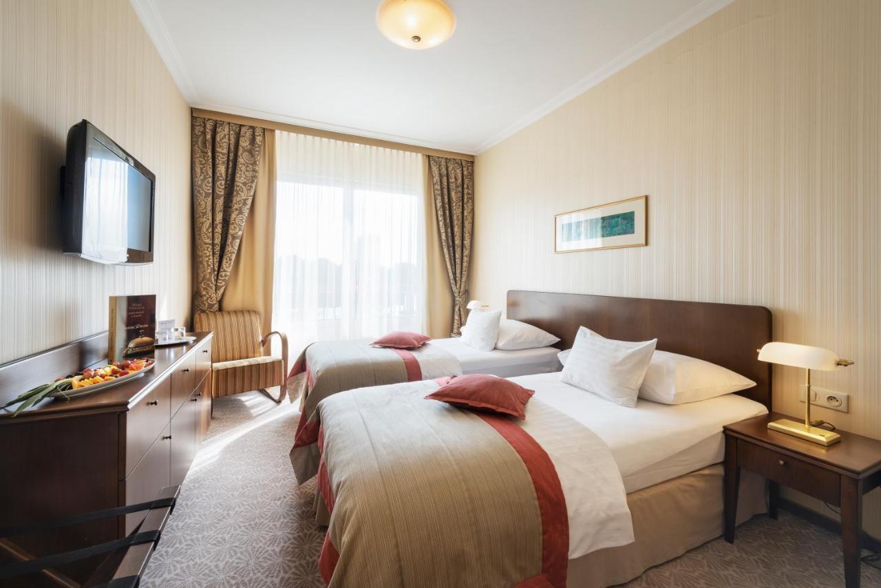Standard Double or Twin Room River View
