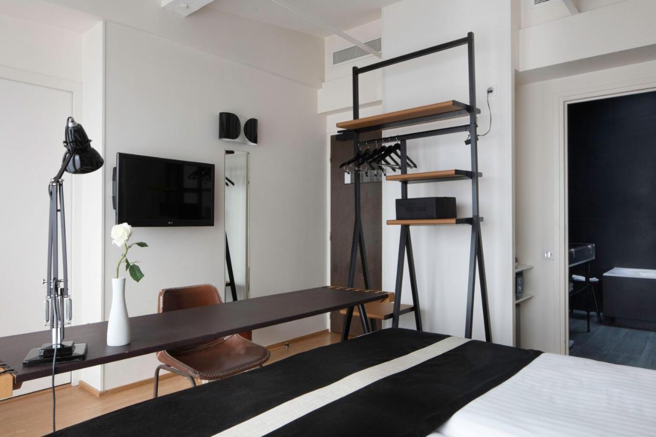 Quarto com 2 Camas de Solteiro e Varanda Privilege