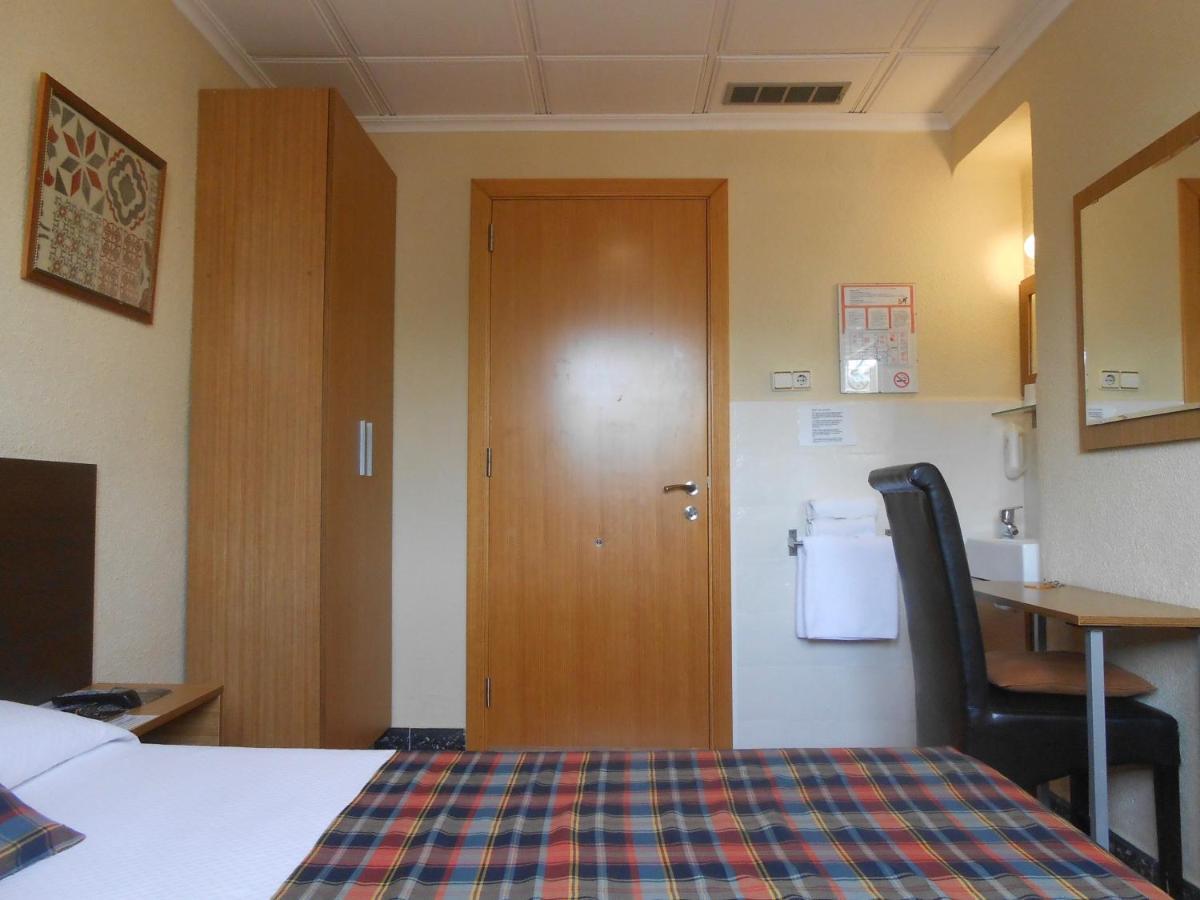 Double Room Private External Bathroom
