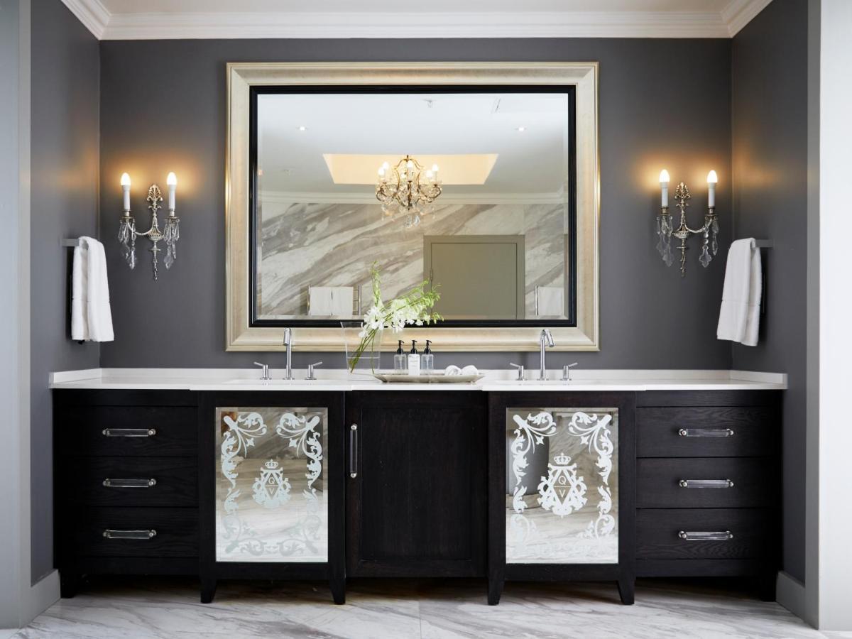 Executive Suite,1225027778:JPEG
