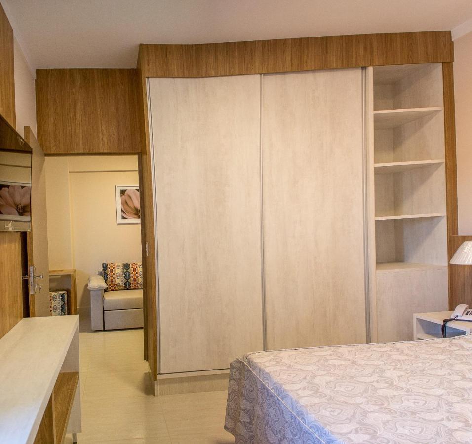 Quarto Família com Varanda