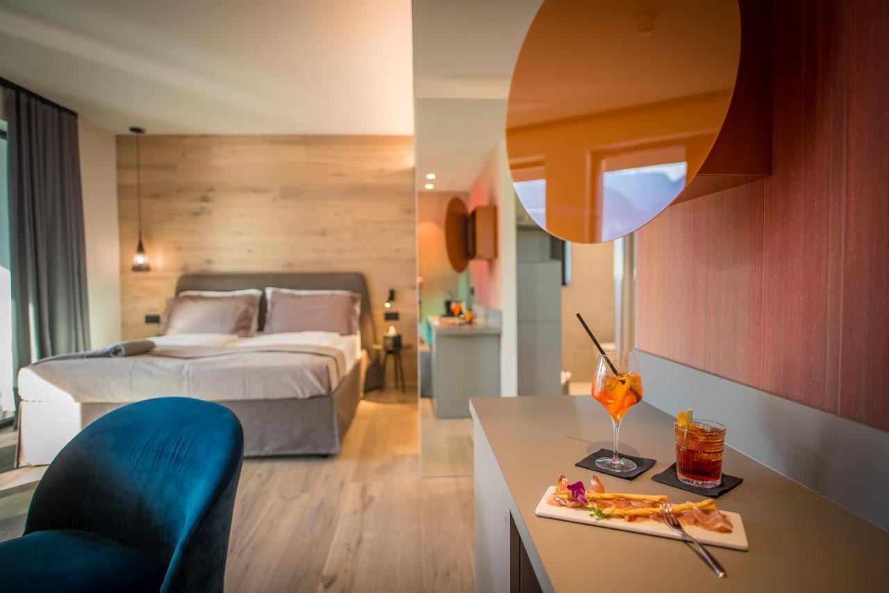 Deluxe Double Room with Balcony and Mountain View,957468481:JPEG