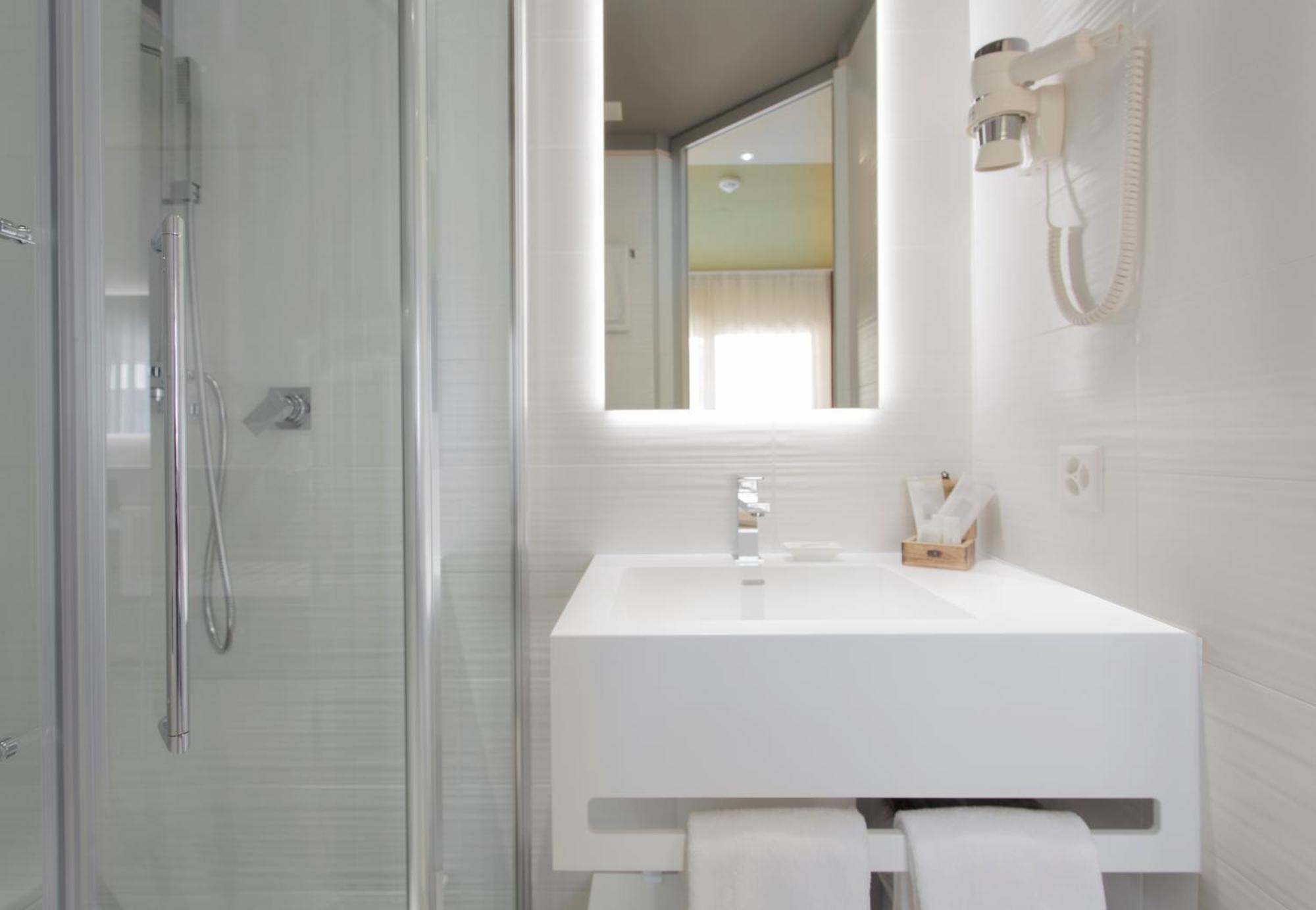 Economy Single Room