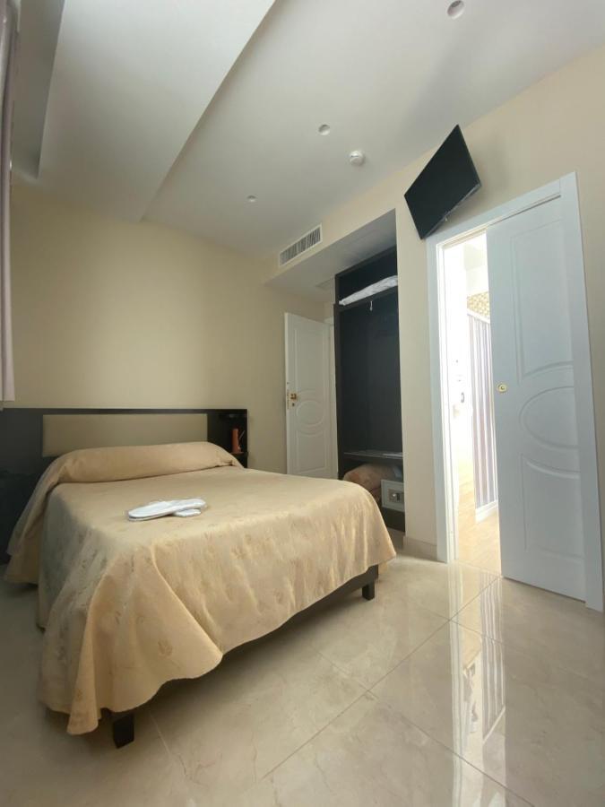 Single Room