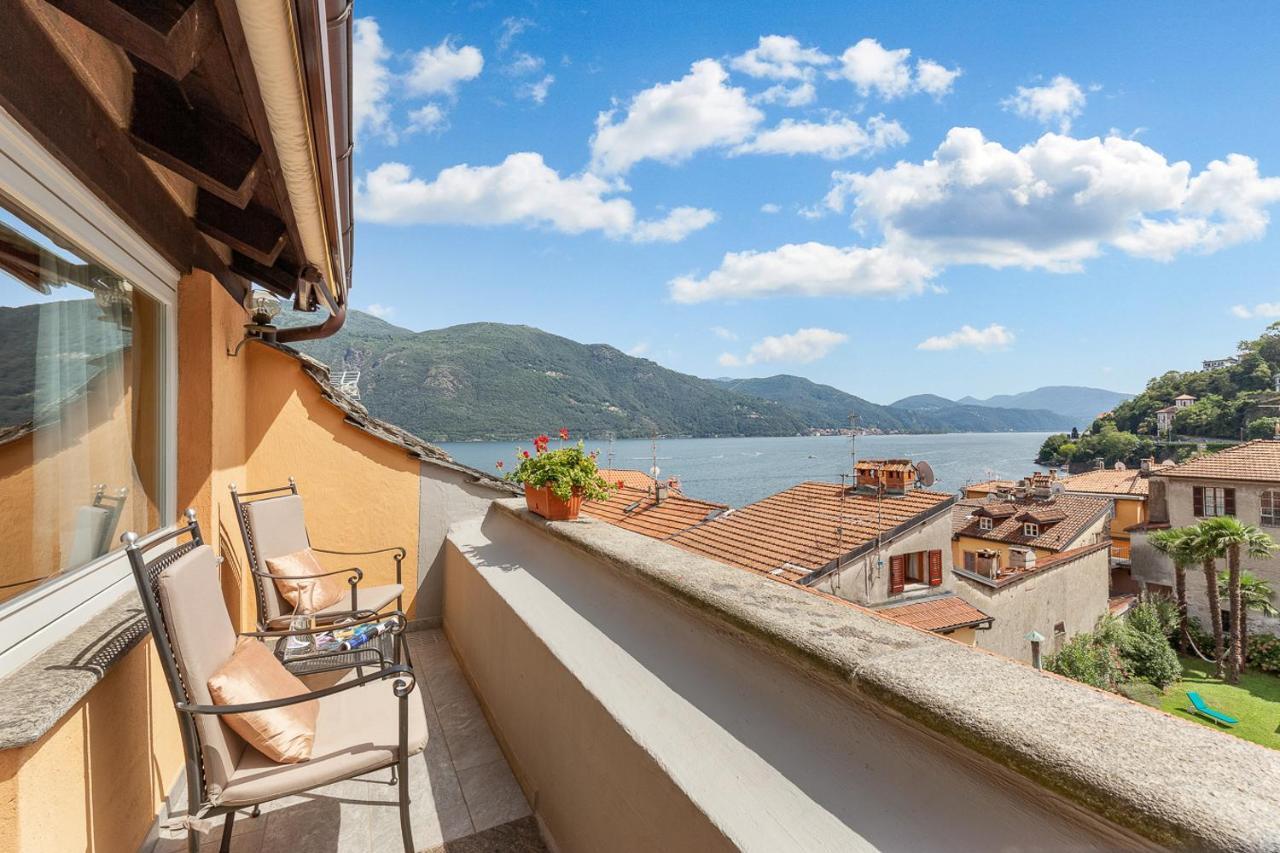 Double or Twin Room Lake View