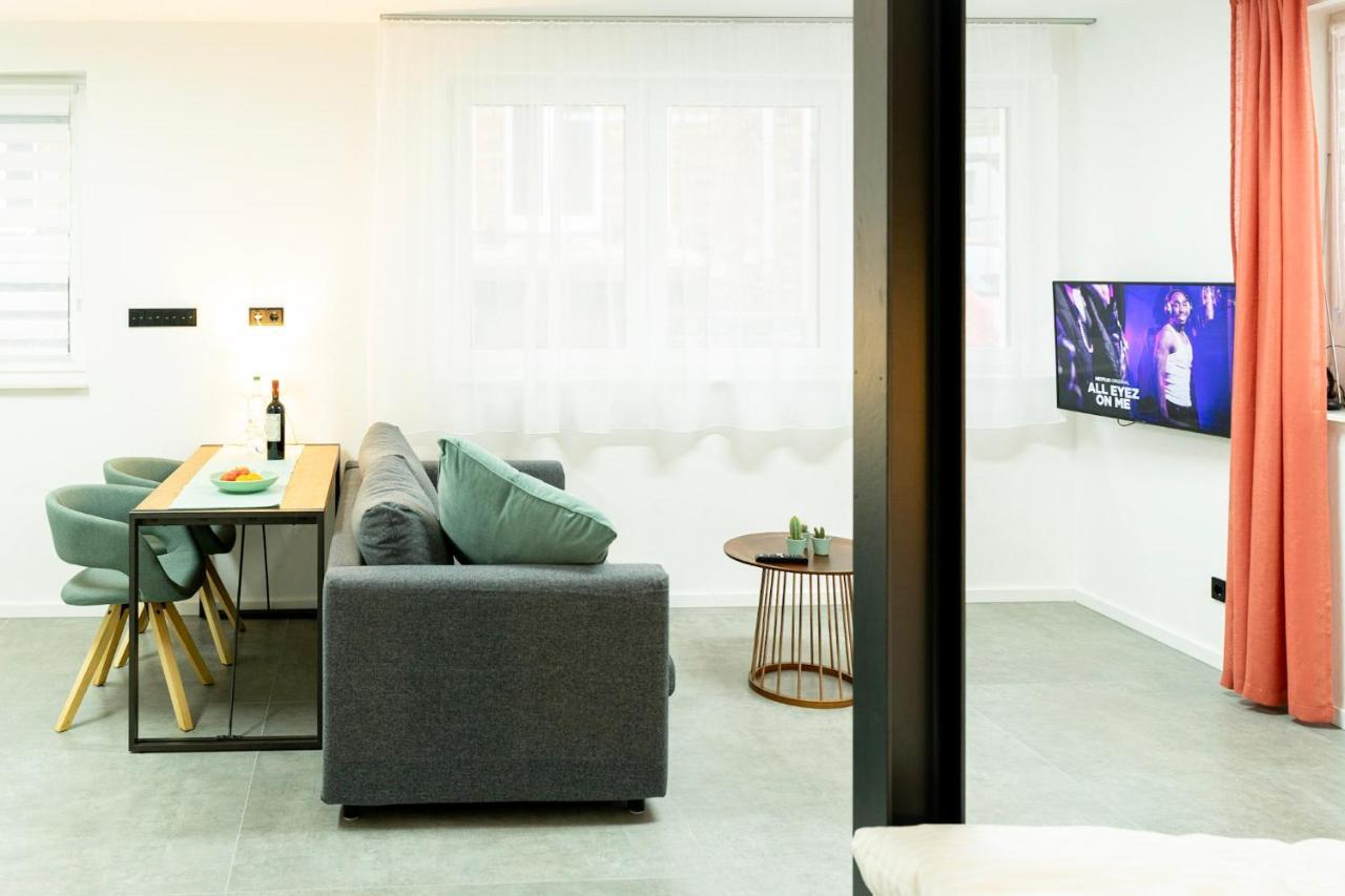 Deluxe Apartment