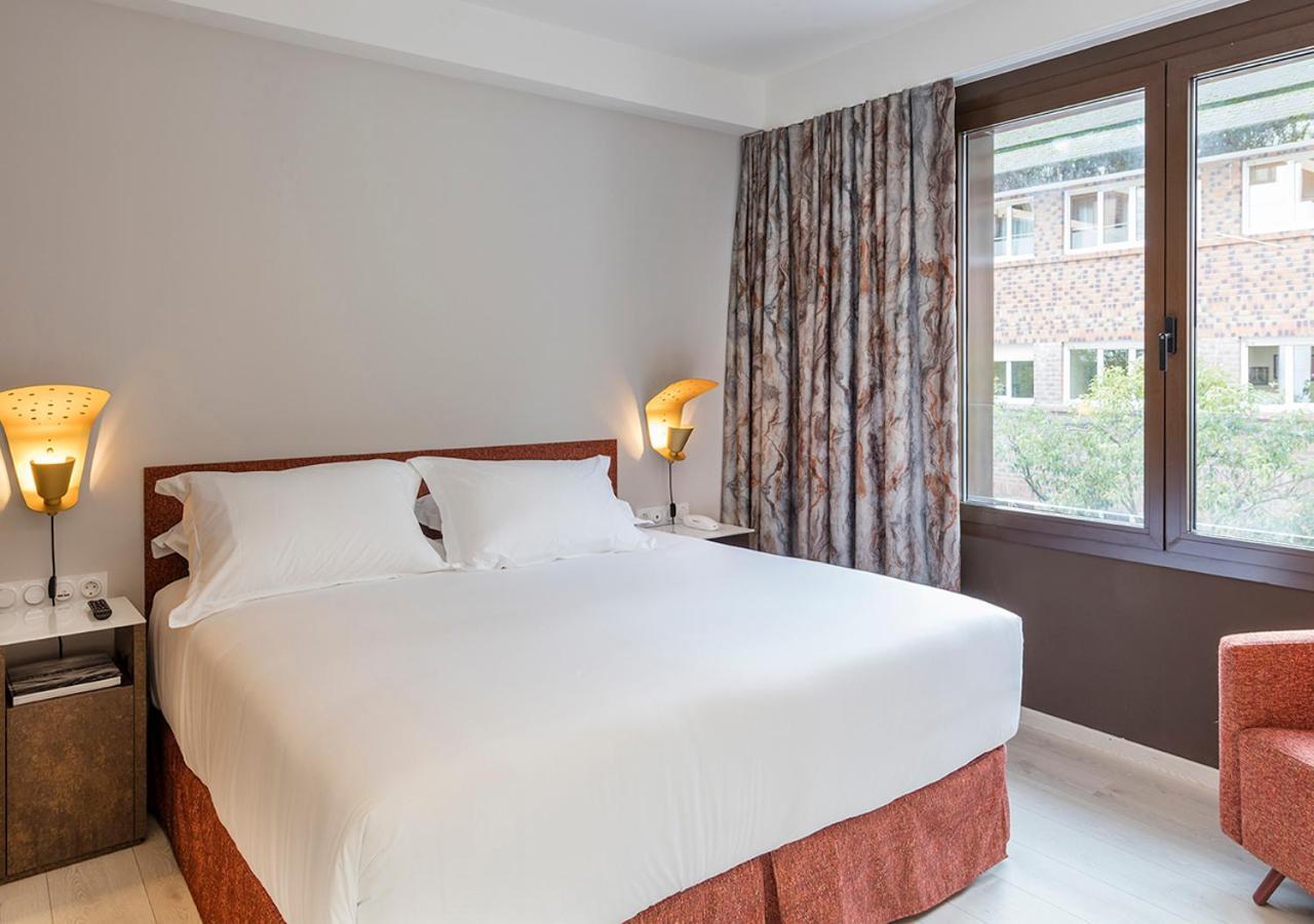 Standard Double Room,955593391:JPEG