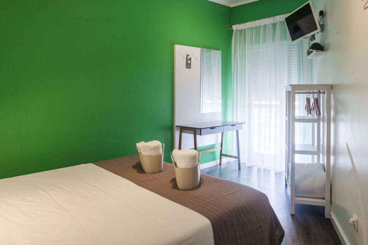 Quarto Duplo ou Twin com Casa de Banho Partilhada