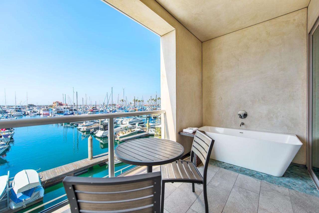 Deluxe King Suite Ocean View