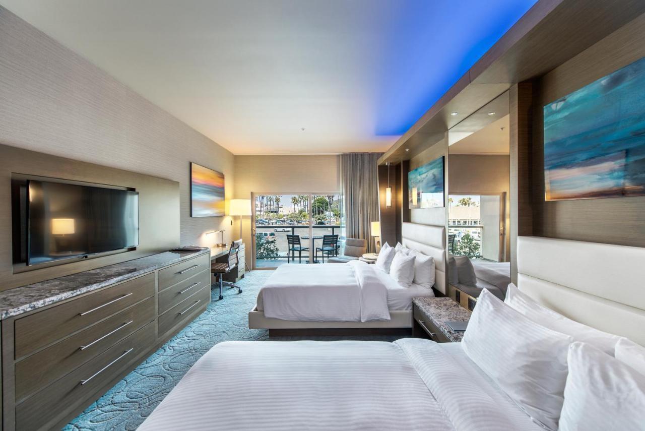 Deluxe Double Queen Room Balcony View