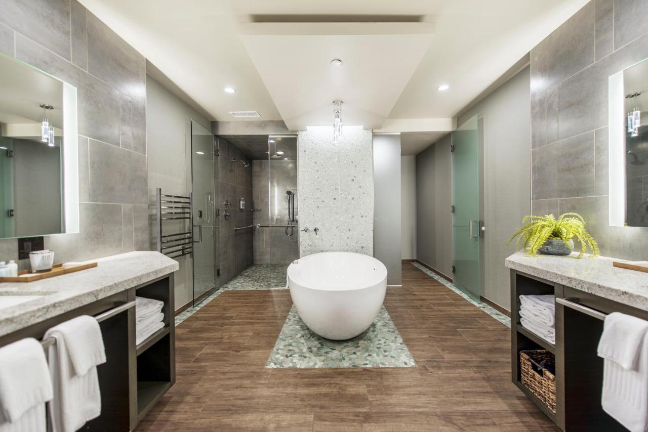 Executive Penthouse