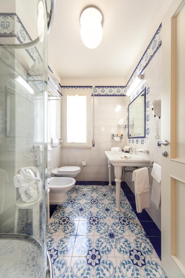 Classic Double or Twin Room Sea View