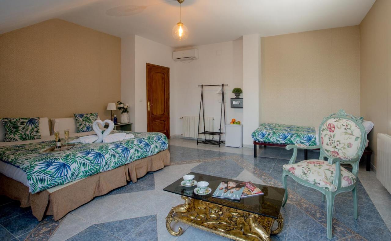 Double Room Bath