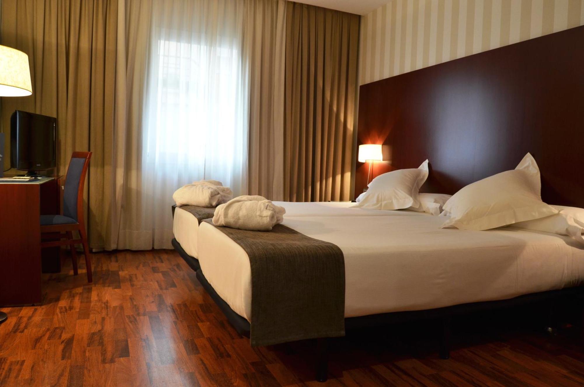 Double or Twin Room,60928036:JPEG