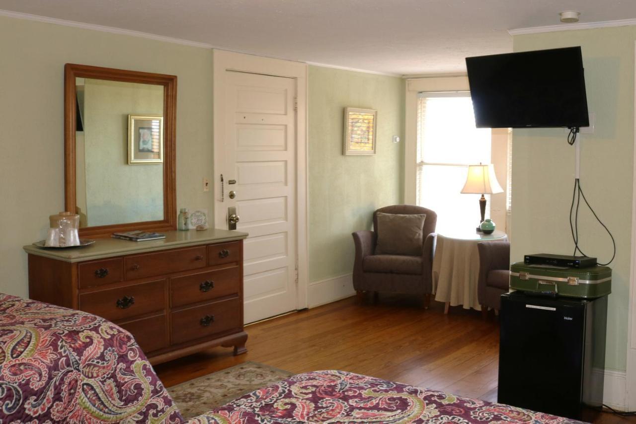 Quadruple Room Mountain View