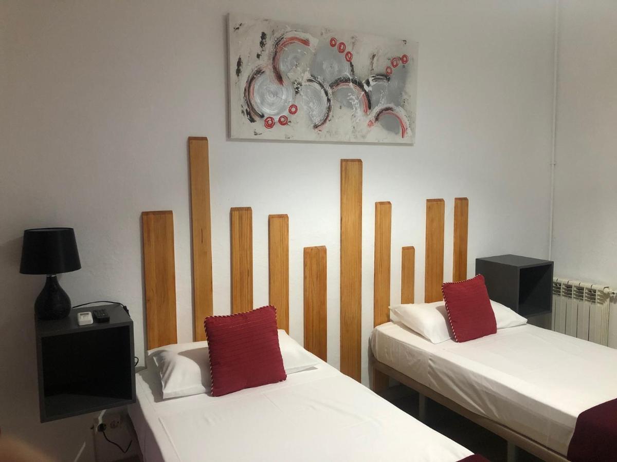 Standard Double or Twin Room with Balcony and Shared Exterior Bathroom,959510836:JPEG