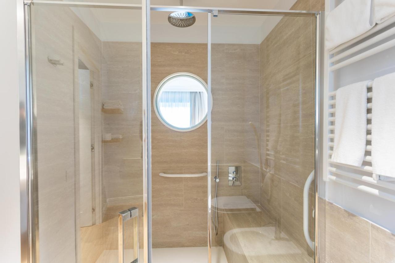 Deluxe Double Room Spa Access