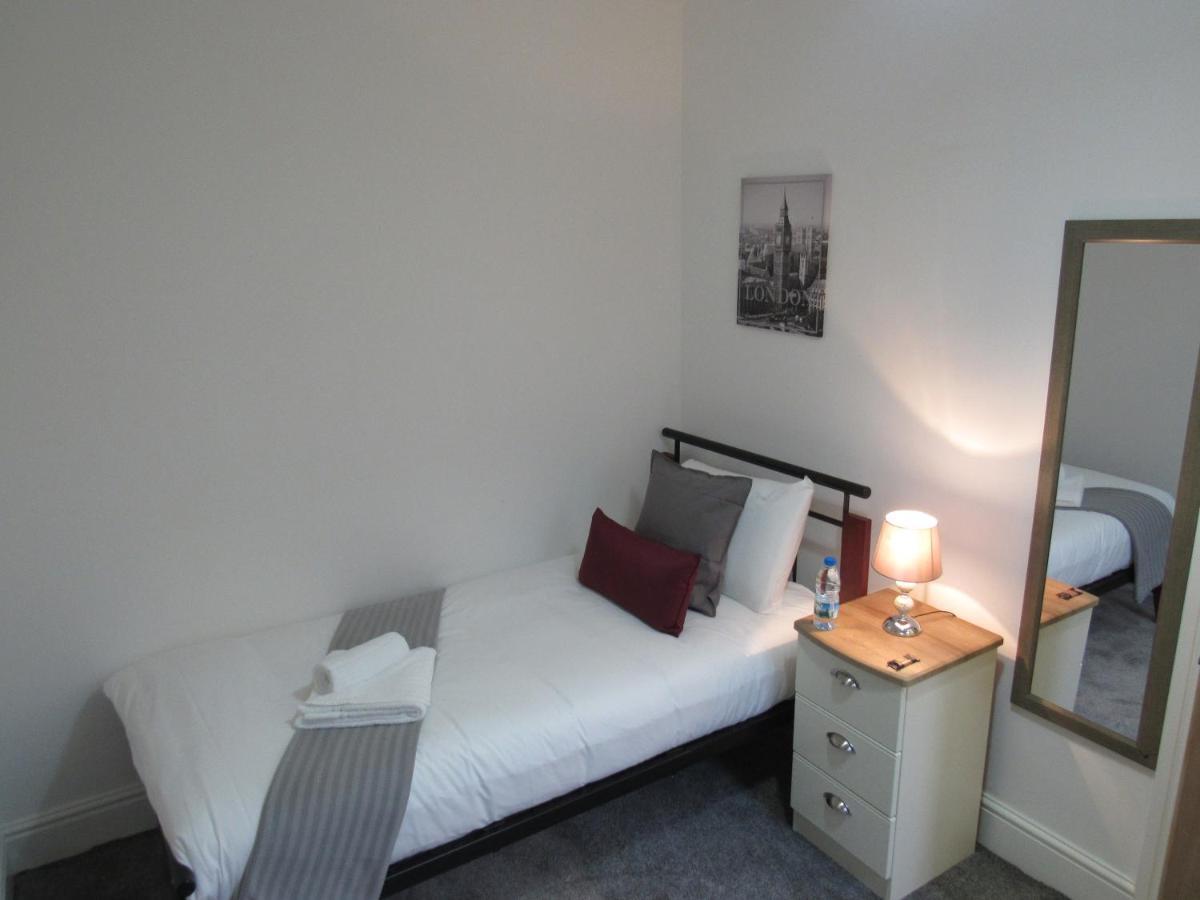 En-suite Single Room