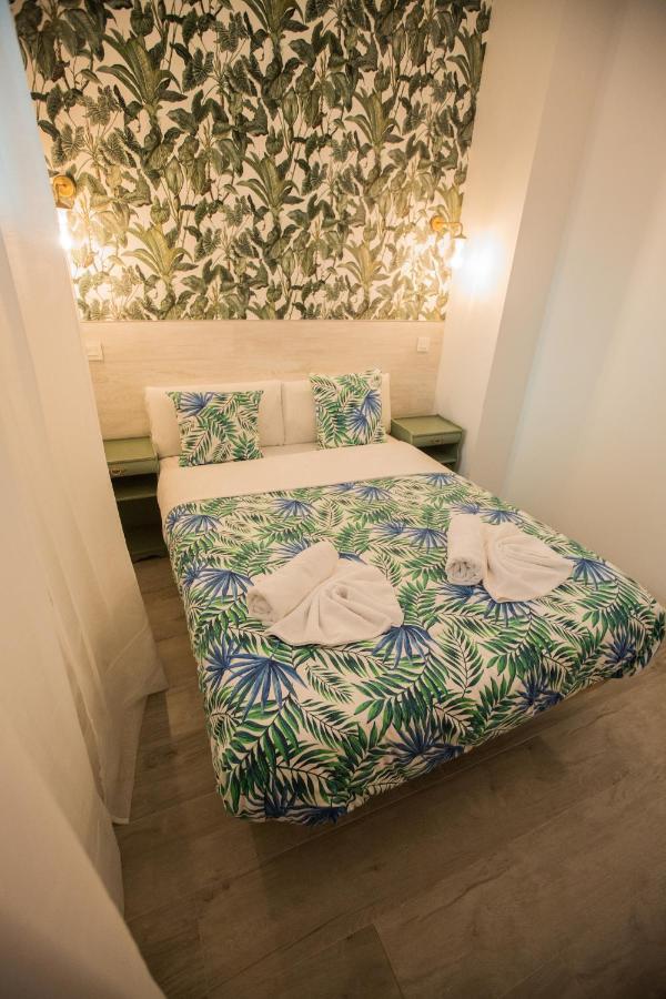 Small Interior Double Room