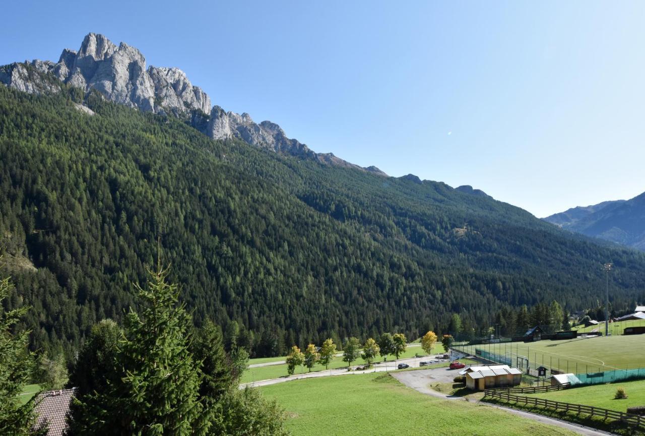 Double or Twin Room Mountain View