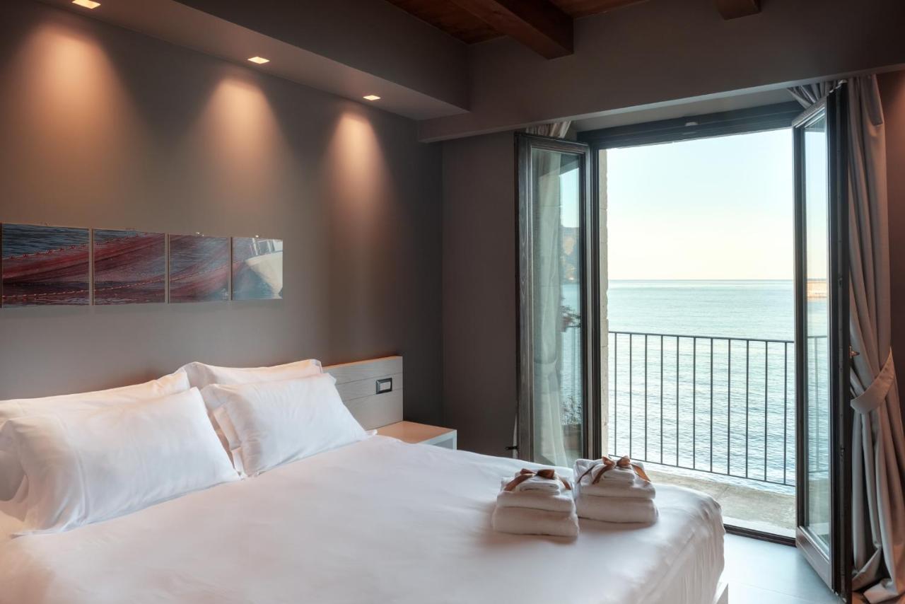 Deluxe Room Balcony Sea View