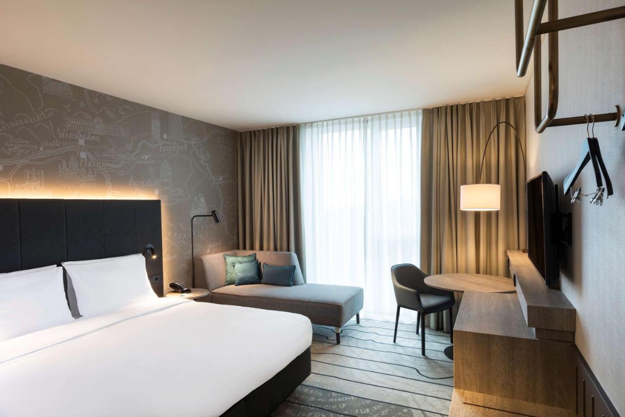 Zimmer mit Kingsize-Bett