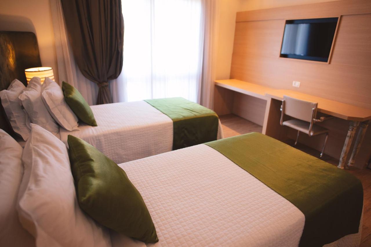 Deluxe Double or Twin Room Garden View