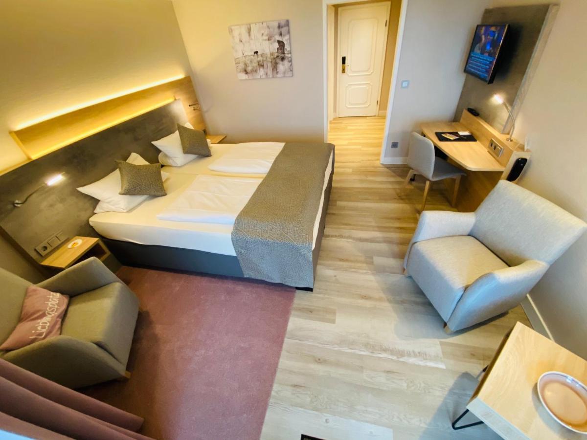 Standard Double Room Side Sea View