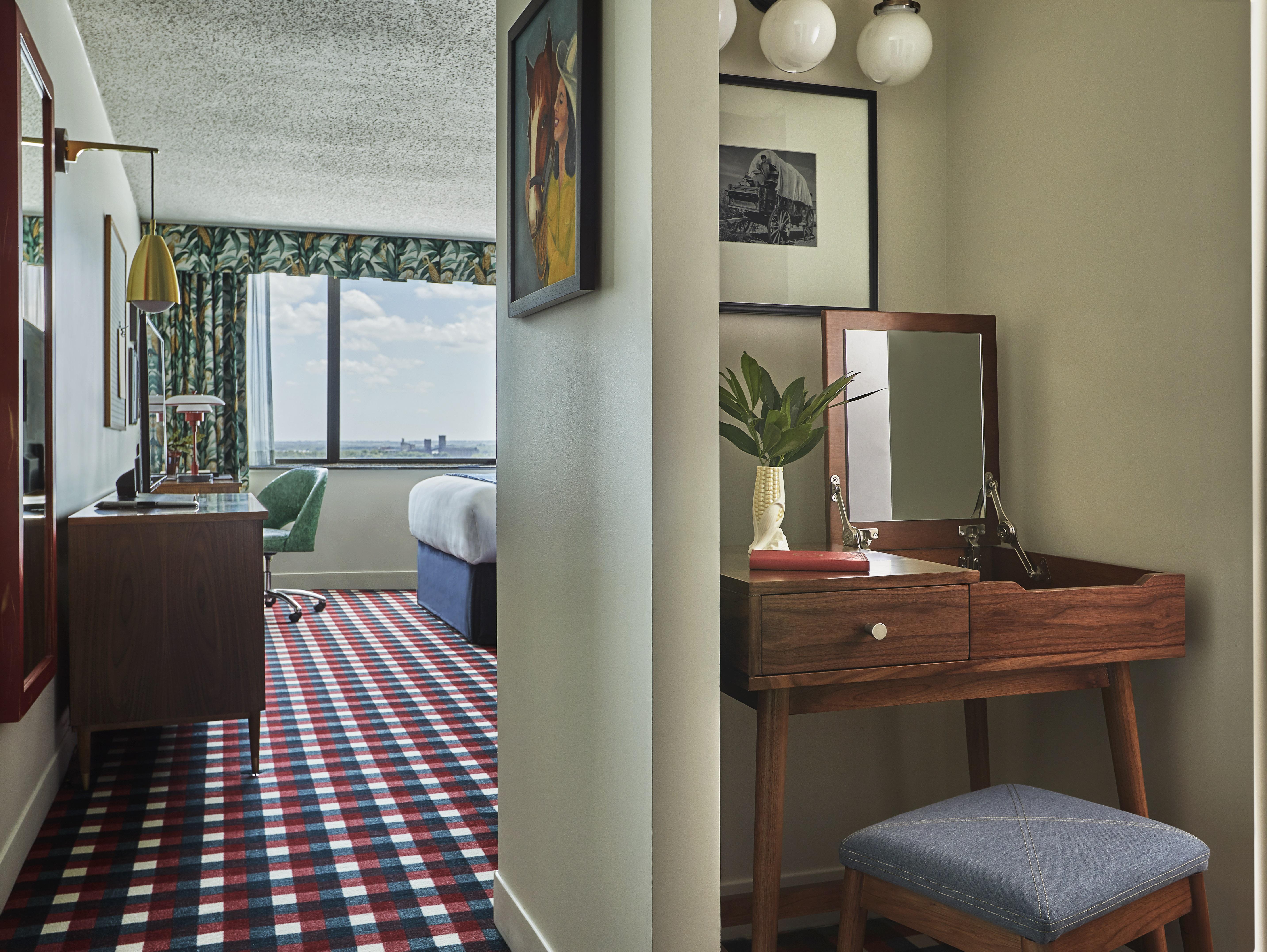 Graduate Queen Room with Two Queen Beds