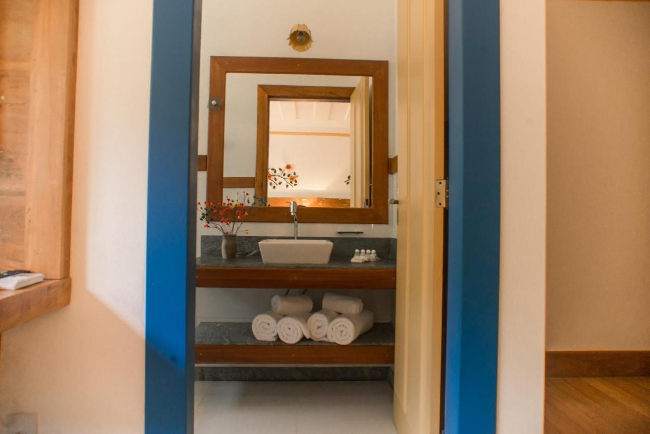 Deluxe Suite Spa Bath