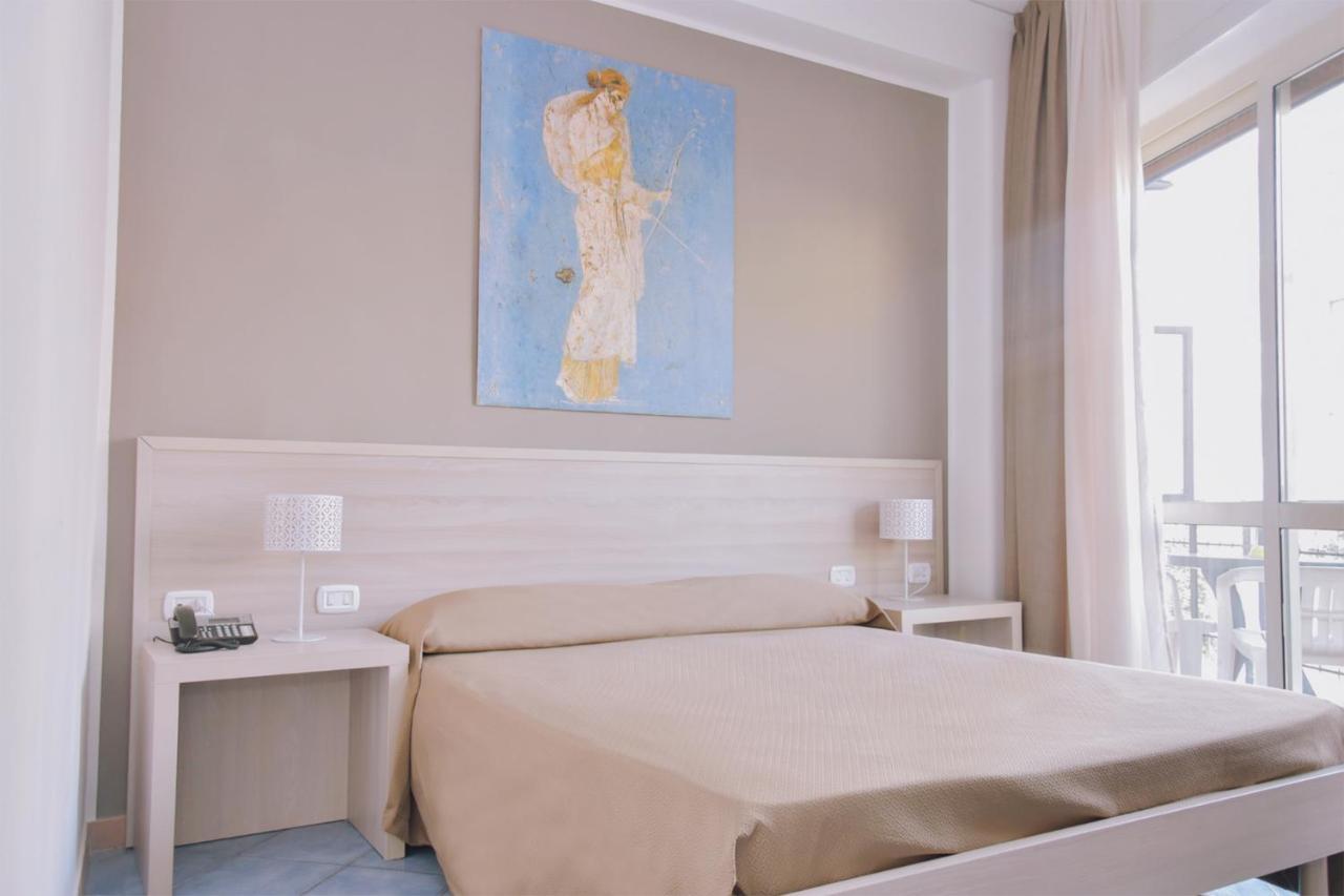 Double or Twin Room Private Bathroom